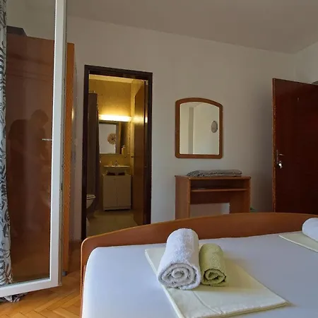 For 2 Pensionat Trogir